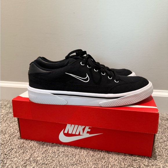 Nike GTS ‘97 Black White Sneakers | Size 8 | Lightly Worn with Box - Picture 1 of 7
